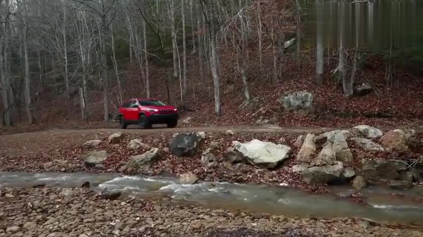 全新Jeep自由光终于长得比较正常了！