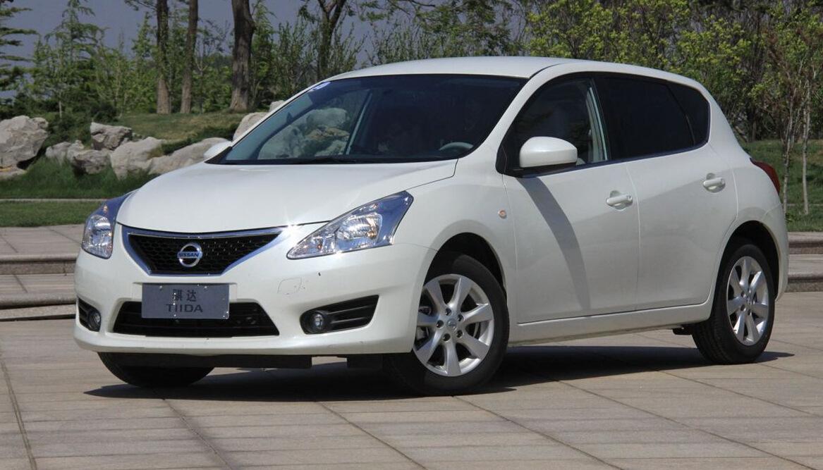 日产骐达改装透镜大灯违法吗？