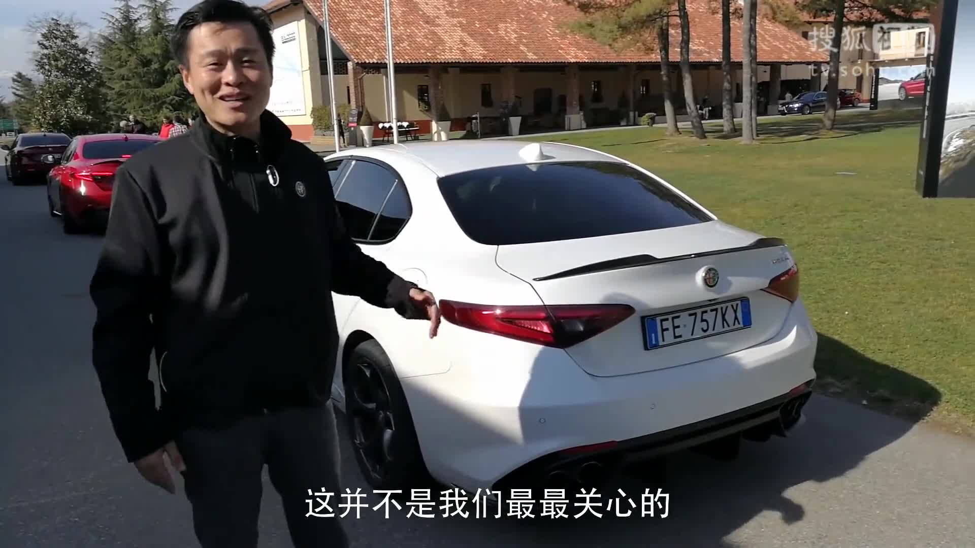 吴佩试驾阿尔法罗密欧Giulia：女神来了，心动吗？