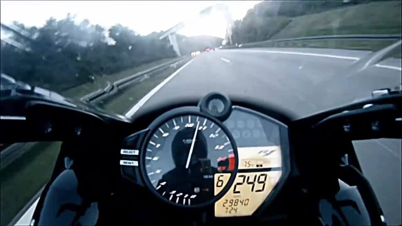 雅马哈r1高速上飙到299km h后时速表都爆了