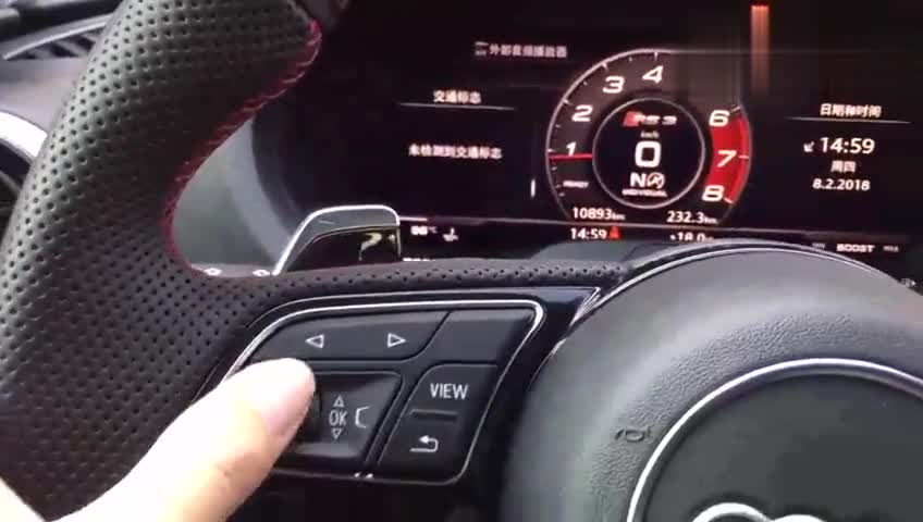 谁说奥迪A3液晶仪表盘不能全屏显示各项功能？