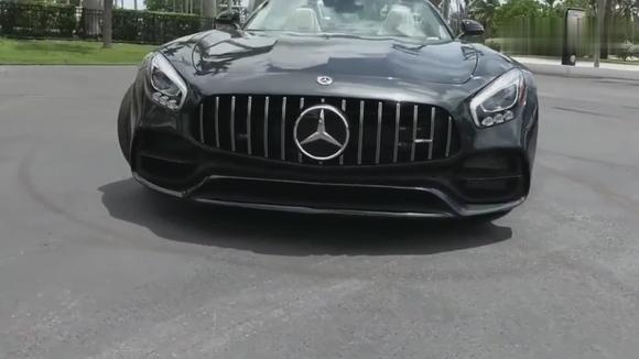 奔驰AMG GT跑车，敞篷打开方式比较特殊！