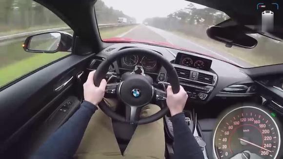 拿2018款宝马M140i和奥迪RS3做个对比，看完后你就知道谁更强悍