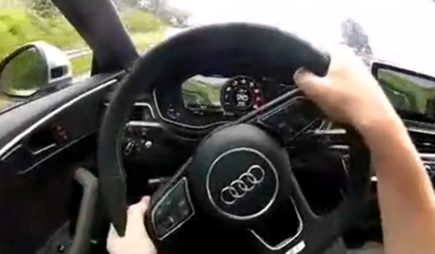 被疯狂驾驶的奥迪 S5 Coupe 3.0 TFSI