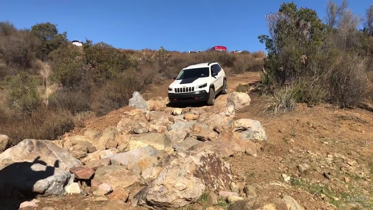 2019 Jeep Cherokee Trailhawk 2019Jeep自由光越野实测