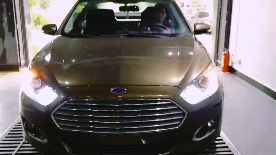 锋程车改深圳龙岗龙城福特福睿斯改灯升级野马款大灯总成