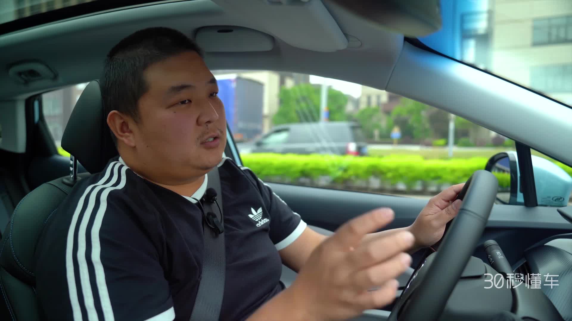 概念级外观 回头率爆表 别克首款纯电汽车VELITE 6首测