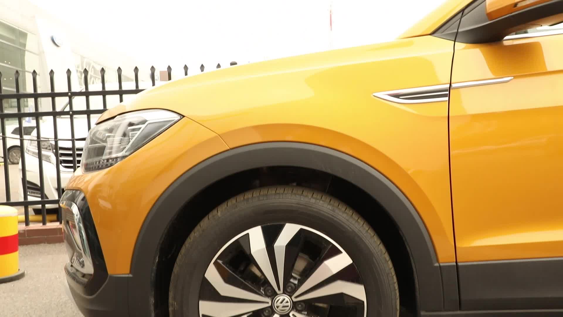 《车型速览》2019款 大众T-CROSS 280TSI DSG豪华版