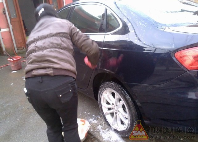 <em>5妹洗澡</em>全过程被曝光(爷们带你围观)_中华H53