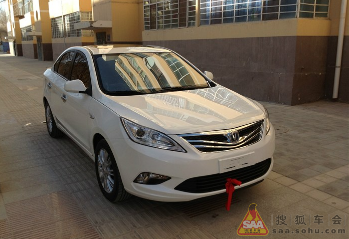 白色小逸6000公里使用感受 附领导<em>照片</em> - 长安