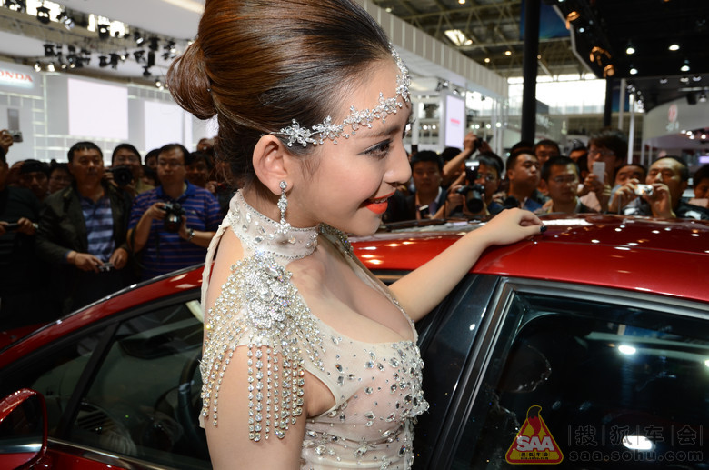 【<em>北京</em>车展作业大征集】车展最火的车模+<em>交通</em>