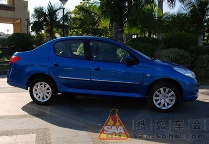 人在囧途,狮在雄途,焉谓祸福。 - 标致207