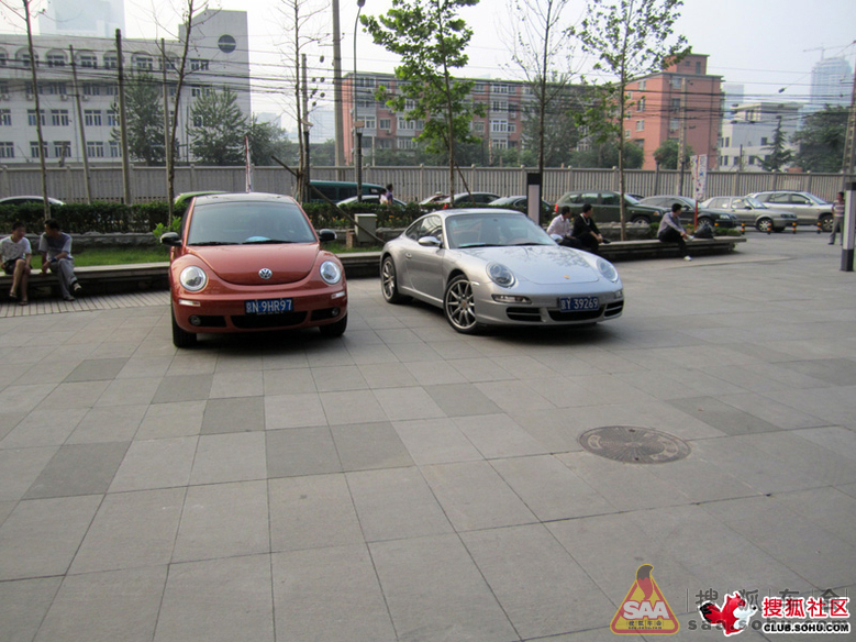 北京富二代超跑聚会曝光