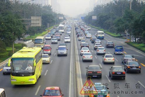 北京全面执行京V排放标准 外地买车难转京牌