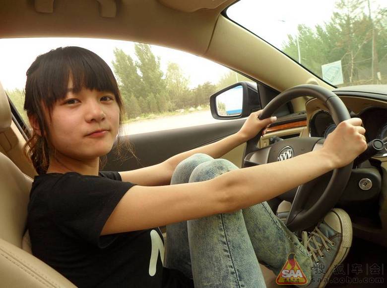 周末游玩百里行,附全新车模写真,这个可以有_