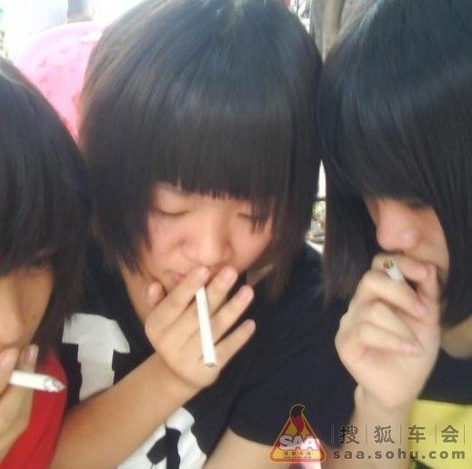 00后<em>小太妹</em>出场,90后靠边站站!_狐拍<em>社</em>(上海)_