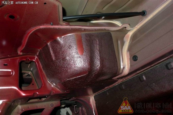 汽车用沥青阻尼板到底是什么?它在汽车里的用