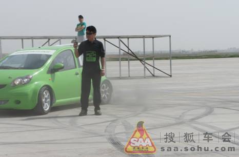 超级F68助阵我是车手挑战赛,疯狂抢镜_乐风