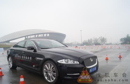 Img7400644_780.jpg