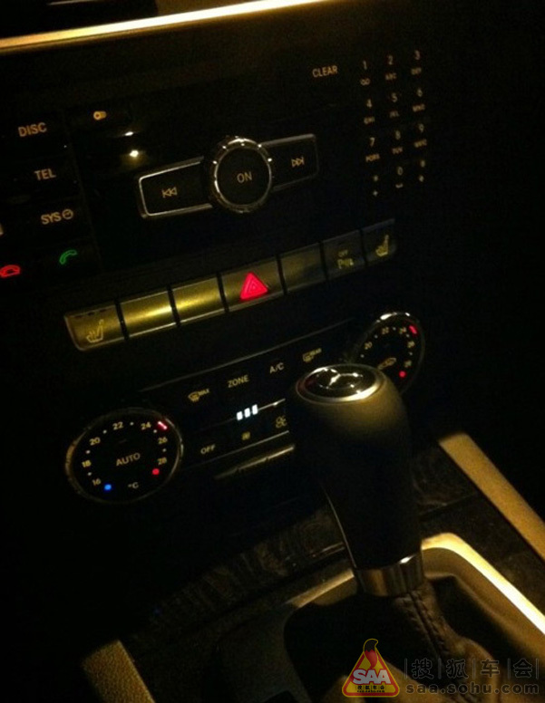 上来交个黑色C200首保作业,免费的感觉真好!