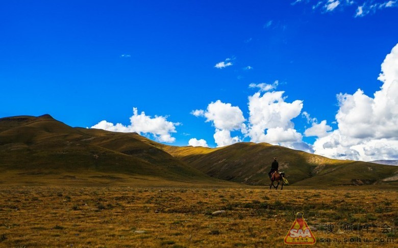 【旅游名片】跟着老陈游:四川稻城亚丁_港澳自由行