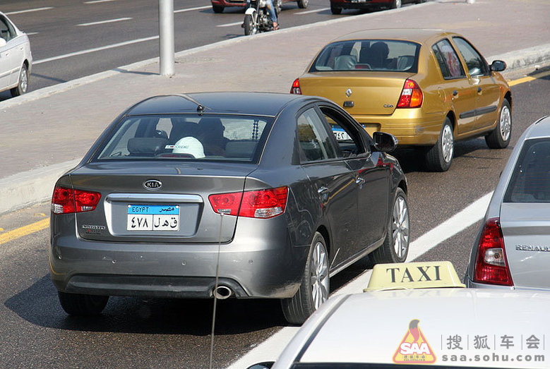在开罗看到的貌似小福 后面的英文看上去像赛