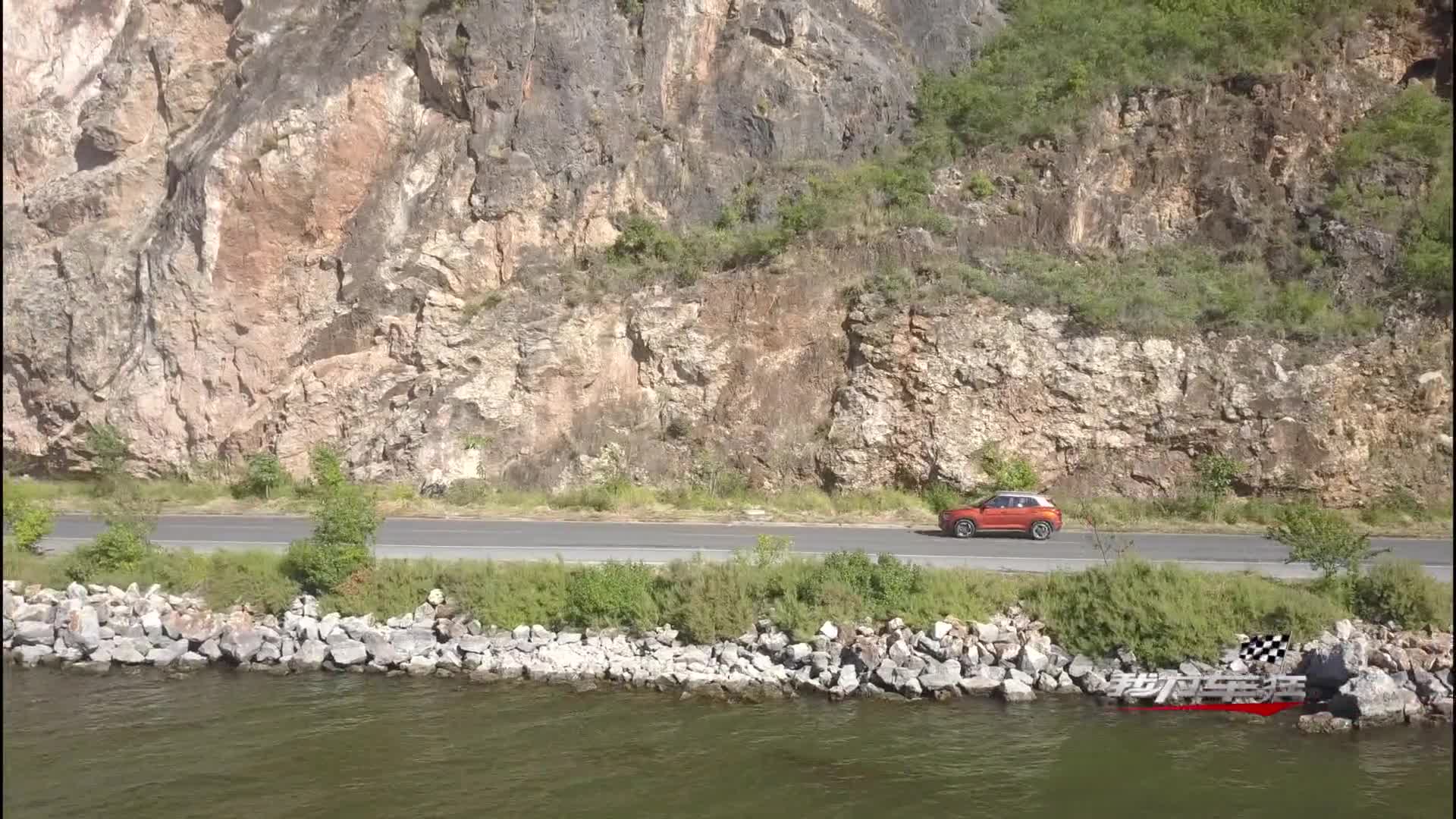 在青春的名义下 与北京现代新一代ix25相遇北纬25大理