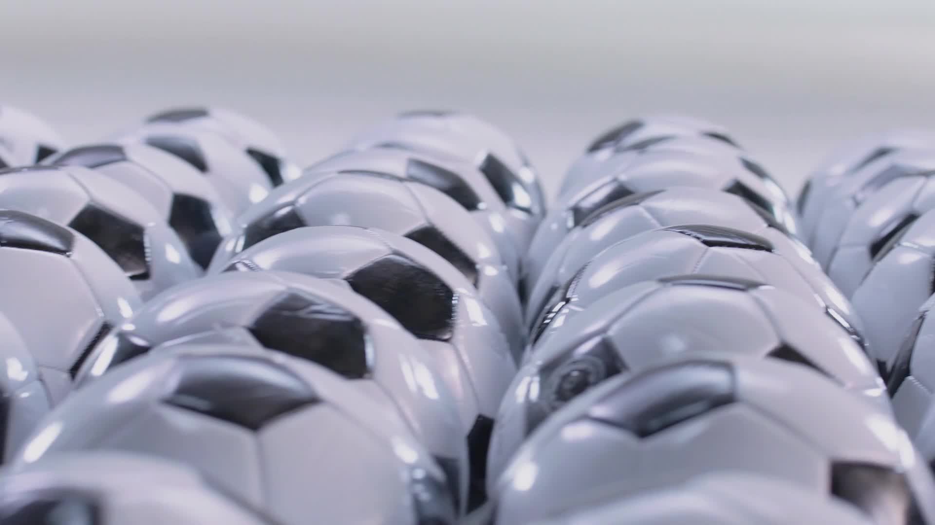 装满一辆奇瑞瑞虎3x需要多少个足球？