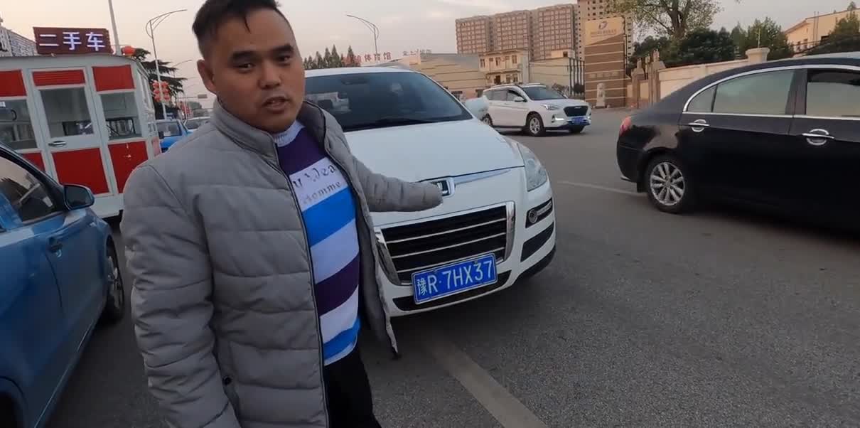 纳智捷大7，这辆车很特殊网上都黑它的，也不知道好不好出手。