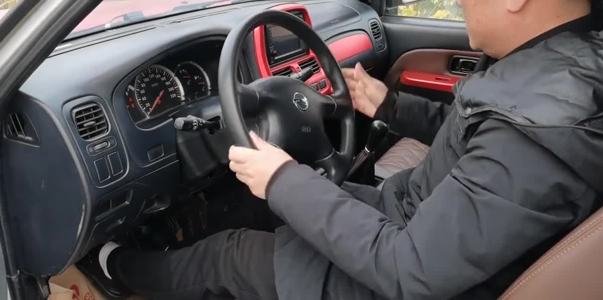 3万预算的越野神车，日产帕拉丁