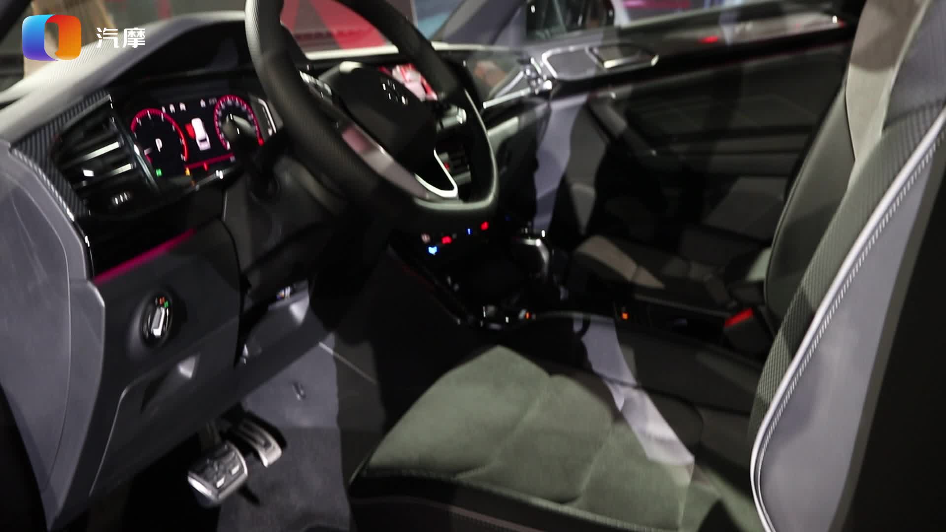 为潮流代言 大众首款Coupe SUV车型探岳X西区上市