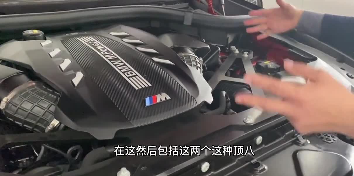 宝马X6M拥有和190万的卡宴turbo相同的加速，却只卖卡宴S的价
