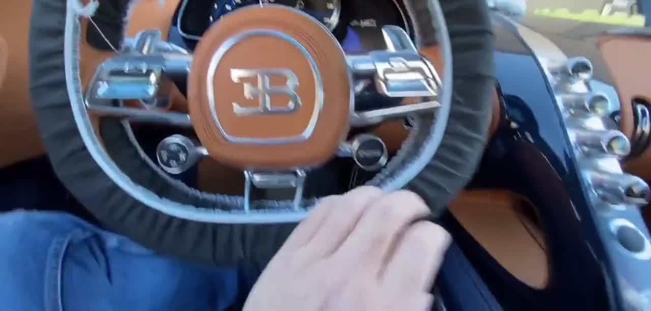 一生一次的机会, 体验陆地飞行器. 布加迪Chiron Sport 1500马力