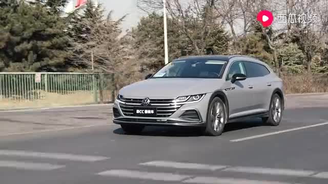 全系标配2.0T，不到30万颜值爆表，试驾新款大众CC