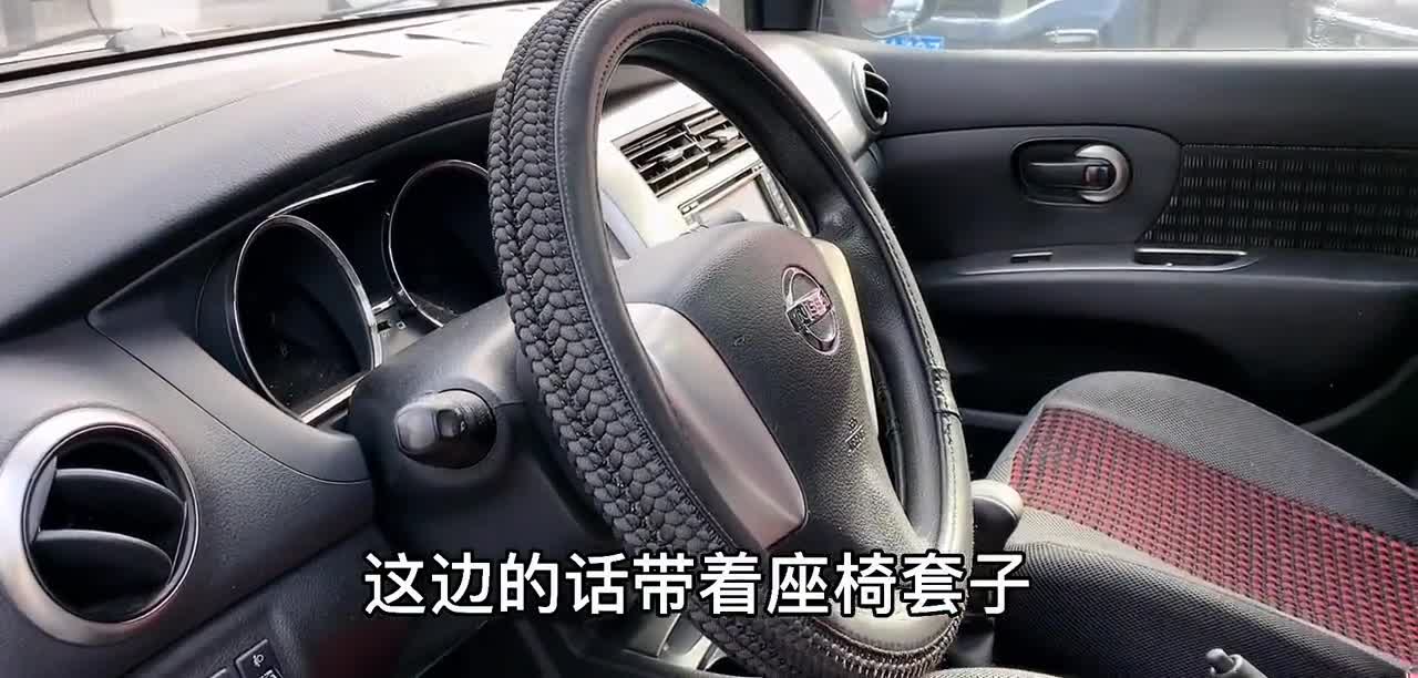 刚拿下2013年日产骊威，省油之外还能拉货，家用2不误，车太新了