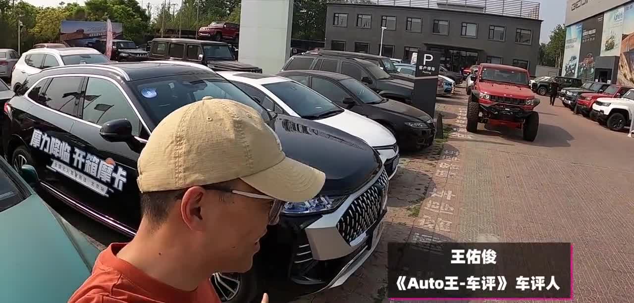 两分钟不用碰方向盘？还能自动超车并线？体验WEY摩卡智能驾驶