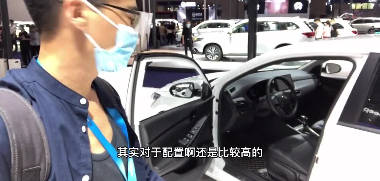 降到6.55万，都卖“白菜价”了还不香？现代新悦动增配还降价
