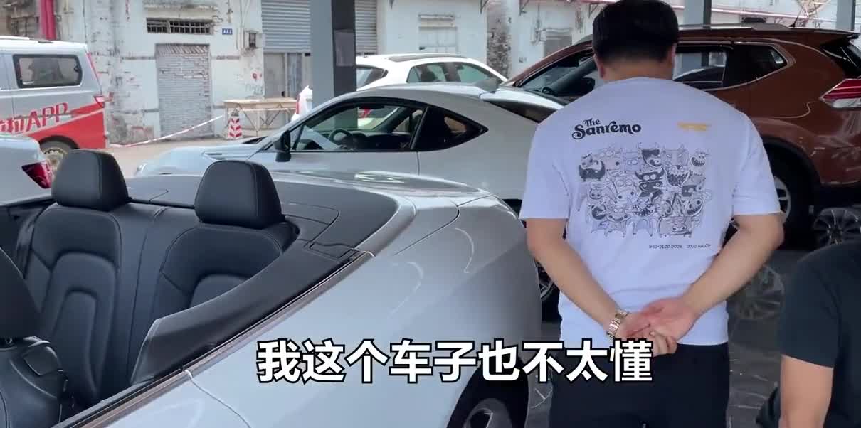 库存告急，去盘一下对面车行老板.这台丰田86真香