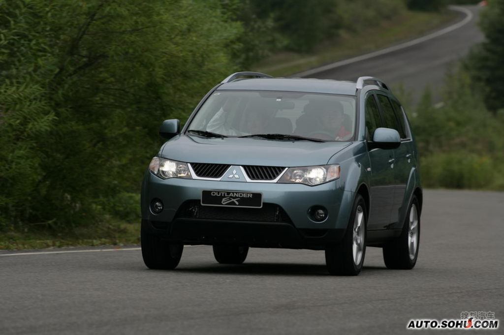 三菱欧蓝德劲界