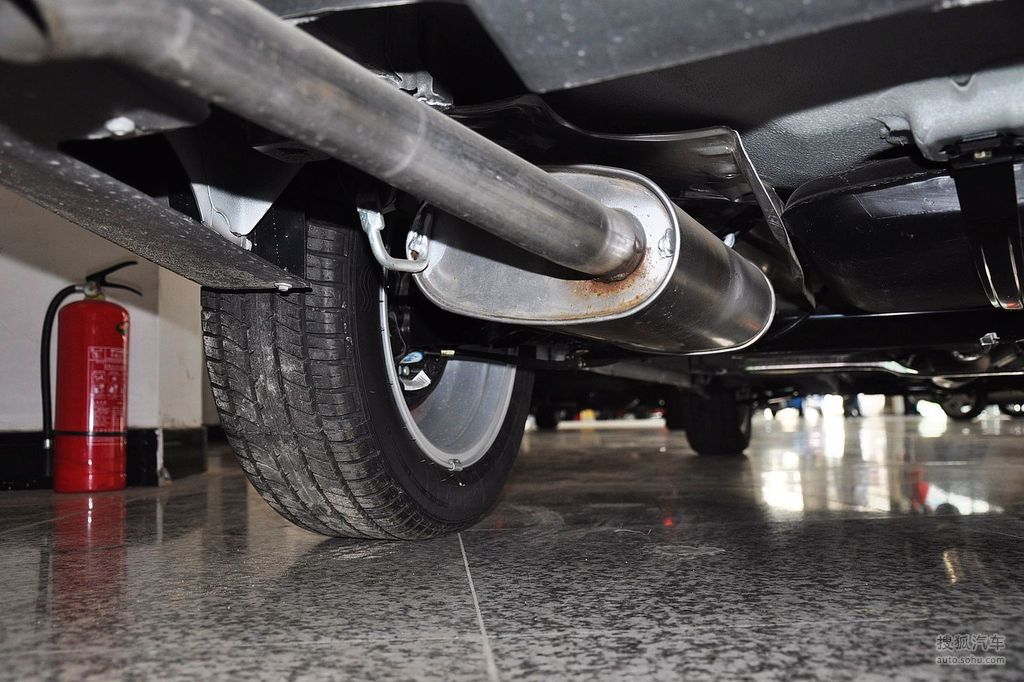 【 奇瑞旗云2高清图片】_底盘发动机_搜狐汽车网