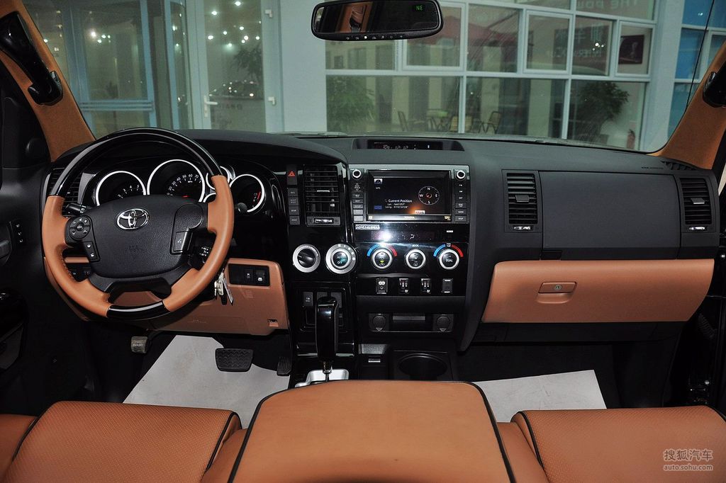 【 丰田坦途高清图片】_双色内饰_内饰_搜狐汽车网