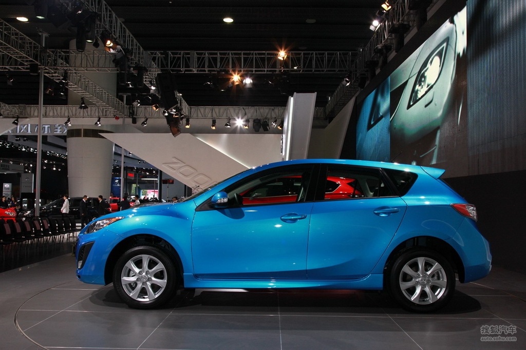 马自达3星骋两厢广州车展实拍