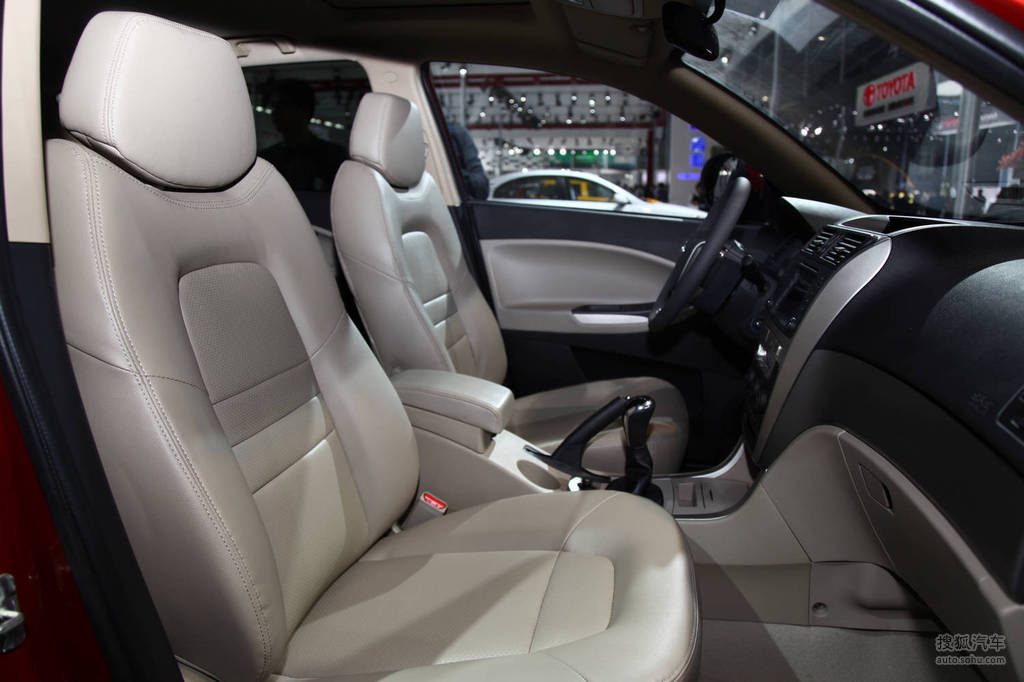 2011广州车展全球鹰gx7内饰独家实拍