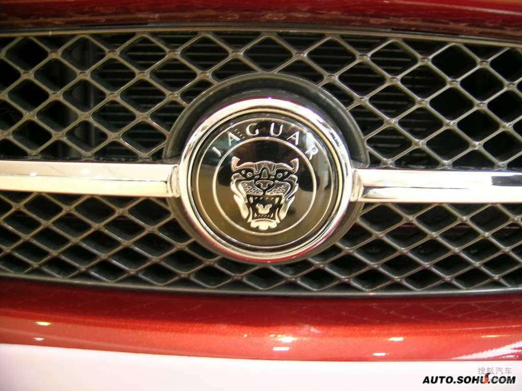 2008款42lv8敞篷跑车