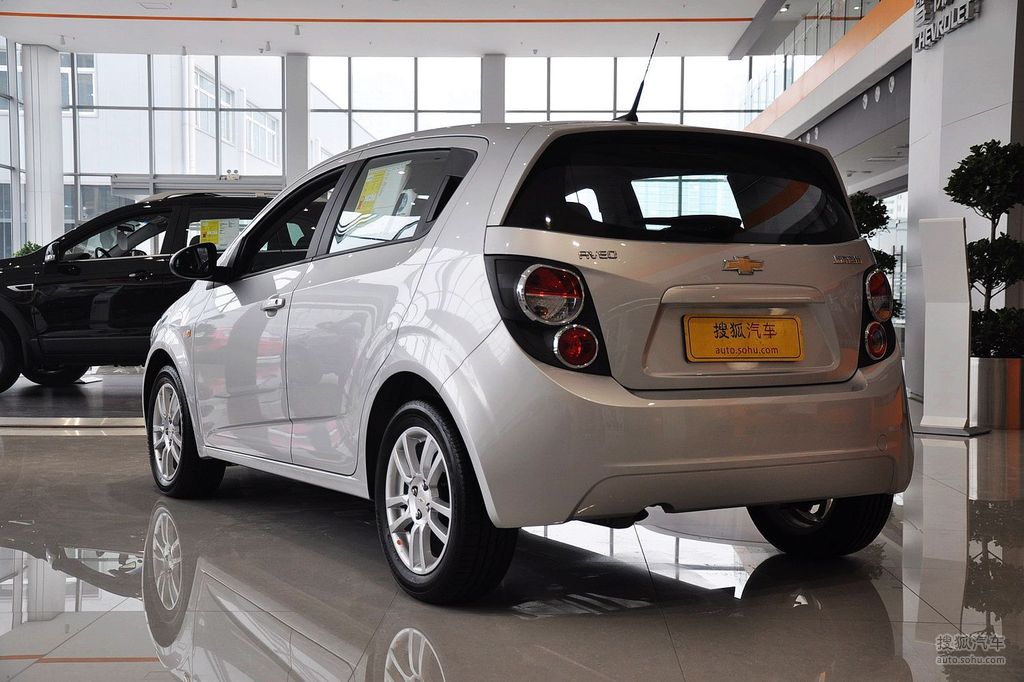 雪佛兰爱唯欧两厢