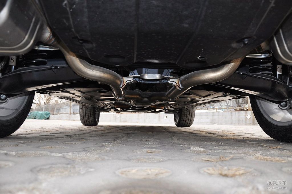 【 奔驰glk级高清图片】_底盘发动机_搜狐汽车网