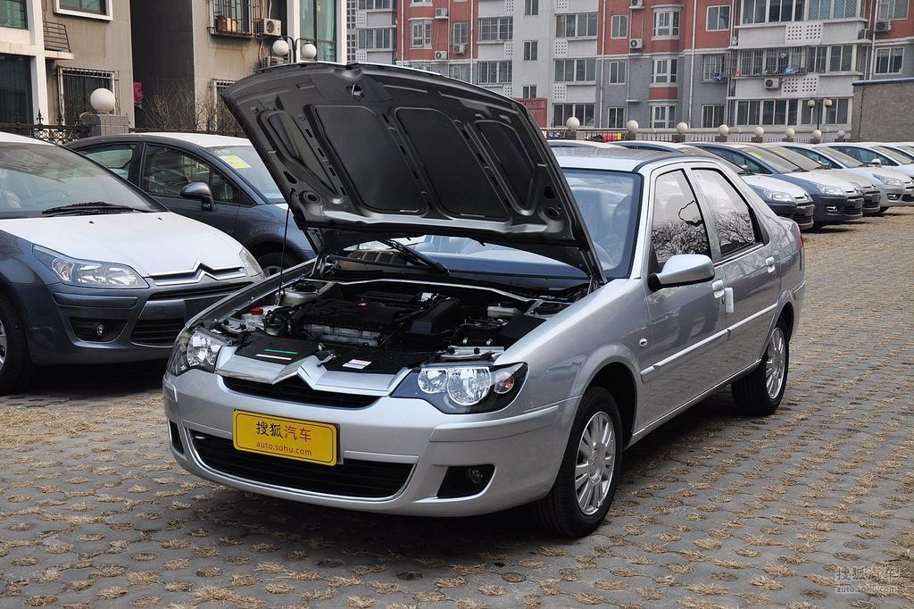 2012款雪铁龙爱丽舍三厢1.