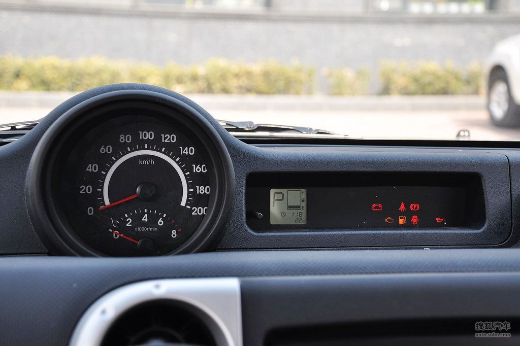 2012款长城哈弗m215lcvt两驱都市型到店实拍