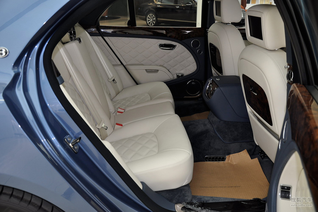 2012款宾利慕尚女王登基钻禧纪念版 - 后排座椅