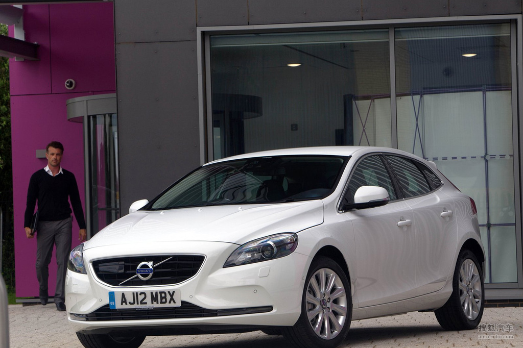 2013款沃尔沃v40
